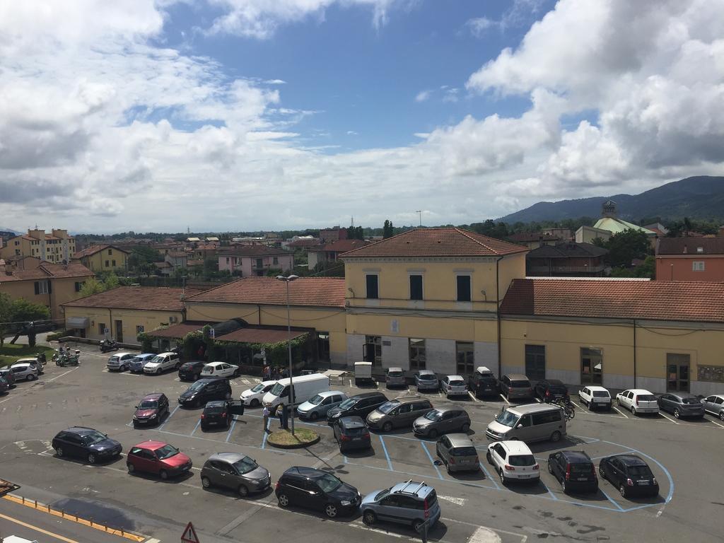 B&B Del Viaggiatore Sarzana Exterior photo